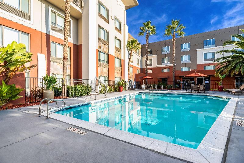 Holiday Inn Express & Sts Fremont Milpitas Centra image