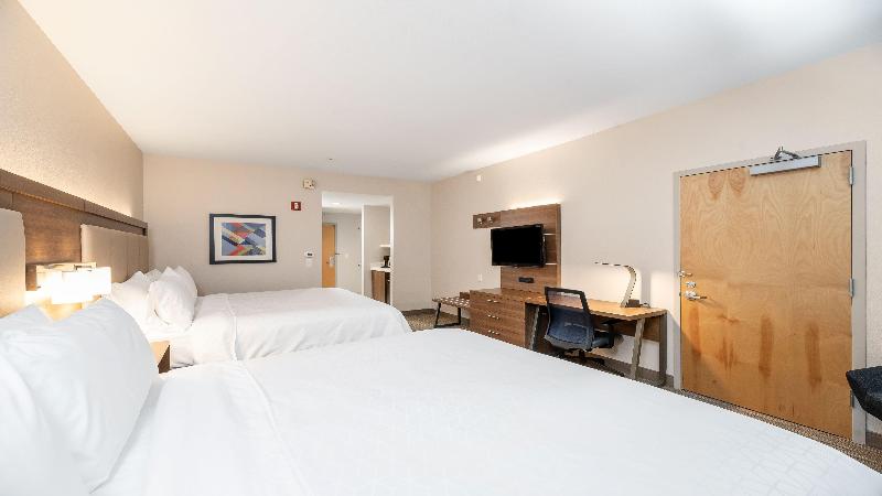Holiday Inn Express & Sts Fremont Milpitas Centra image