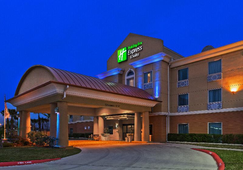 Holiday Inn Express and Suites Corpus Christi NW C