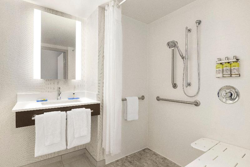 Holiday Inn Express and Suites Ft Myers East The F image