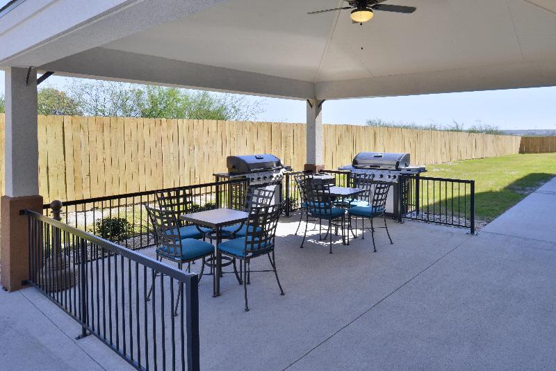 Candlewood Suites Kenedy