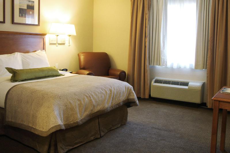 Candlewood Suites Lake Charles-Sulphur By IHG photo 18