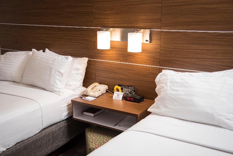 Holiday Inn Express LexingtonDowntown/University 5