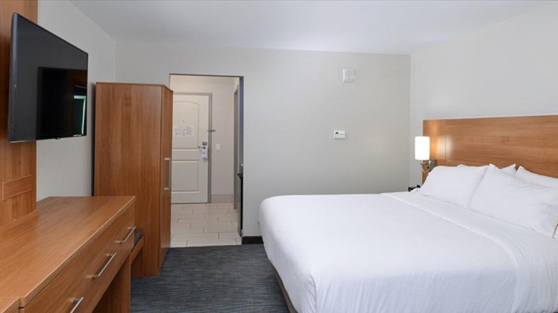 Holiday Inn Express and Suites Lexington East Winc image