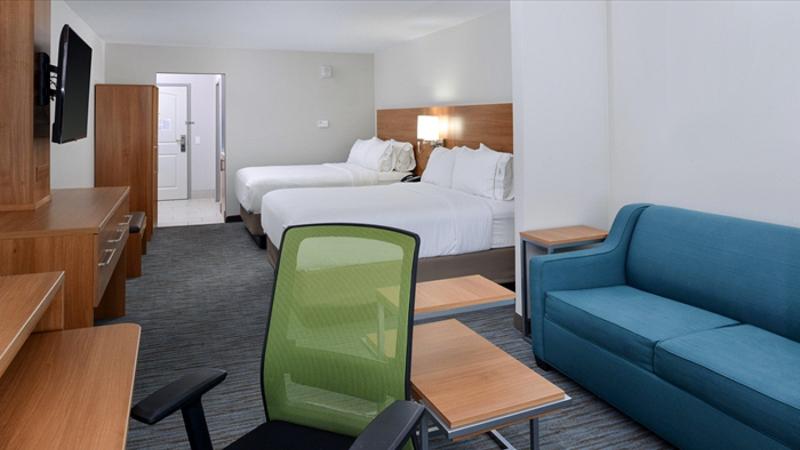 Holiday Inn Express and Suites Lexington East Winc