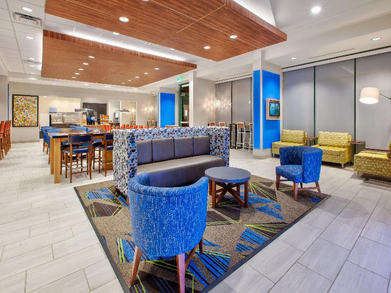 Holiday Inn Express and Suites Va Beach Oceanfront image