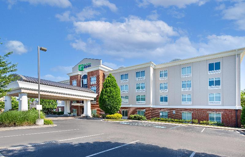 Holiday Inn Express and Suites Ooltewah Springs Ch