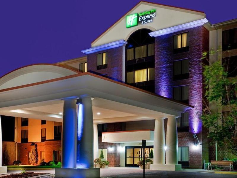 Holiday Inn Express and Suites Chesapeake
