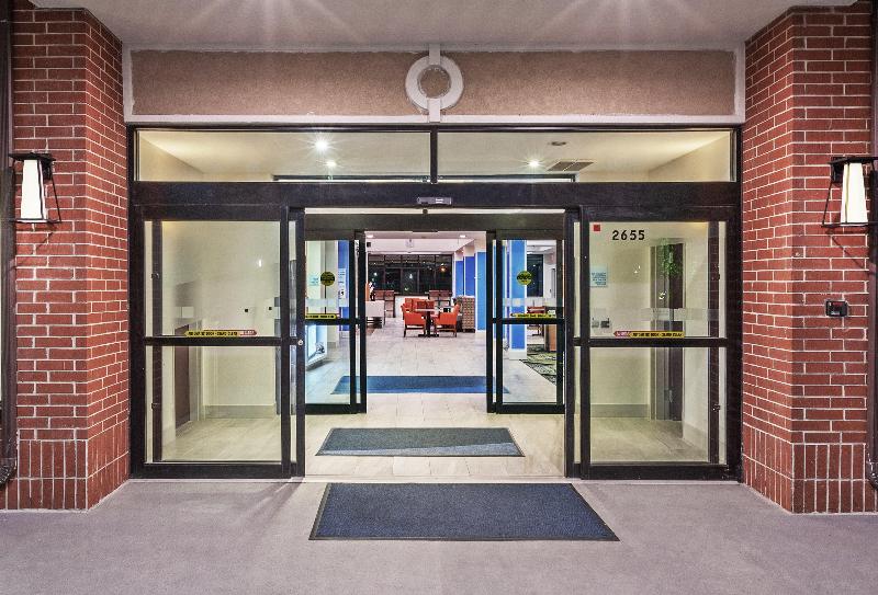 Holiday Inn Express and Suites Orange image