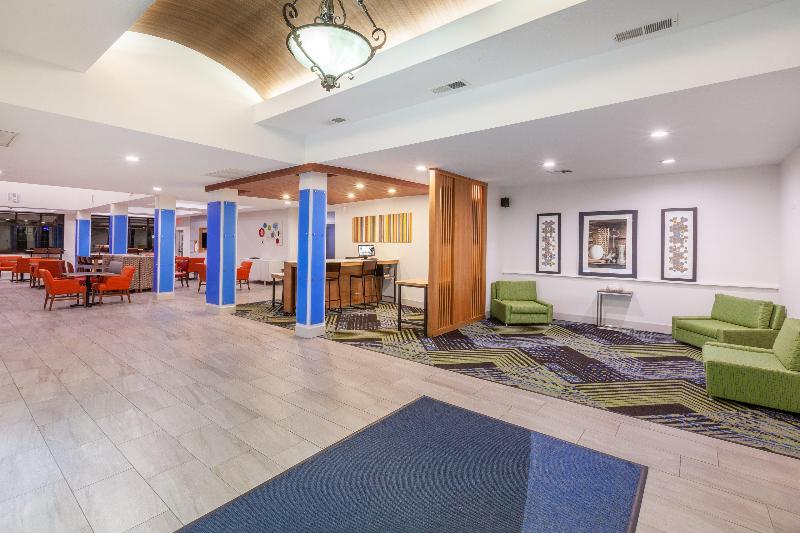 Holiday Inn Express and Suites Orange image