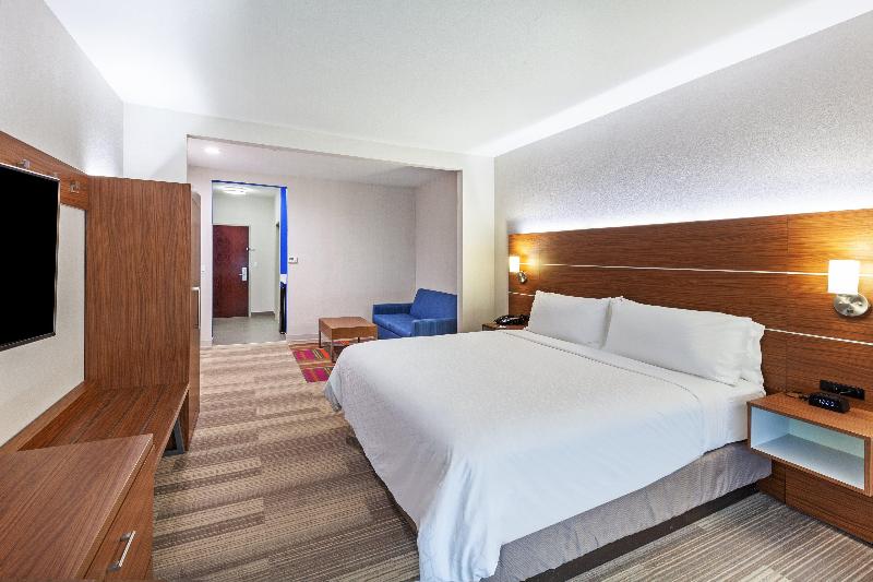 Holiday Inn Express and Suites Orange image