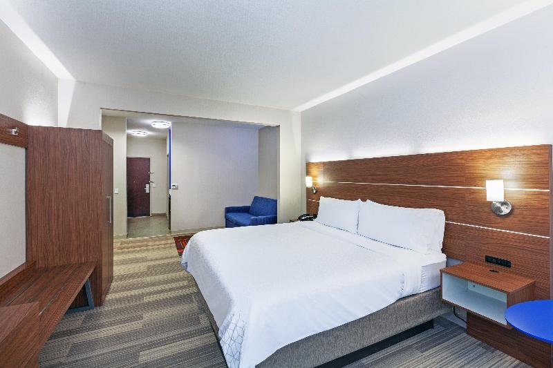 Holiday Inn Express and Suites Orange image
