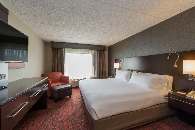 Holiday Inn Express and Suites Auburn image