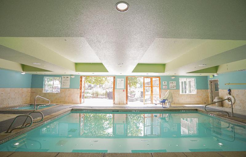 Holiday Inn Express & Suites Ontario image