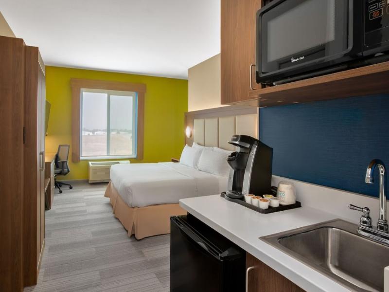 Holiday Inn Express & Suites Ontario image