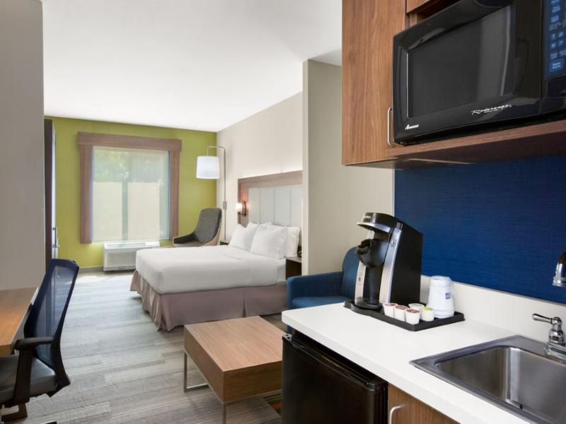 Holiday Inn Express & Suites Ontario image