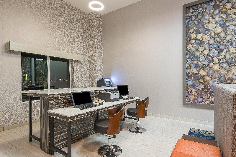 Holiday Inn Express and Suites Norwood Boston Area image