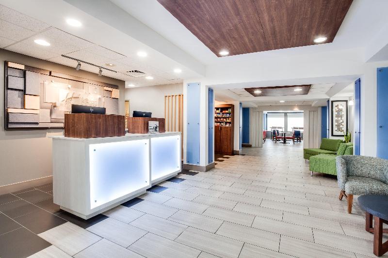Holiday Inn Express & Suites Clewiston image