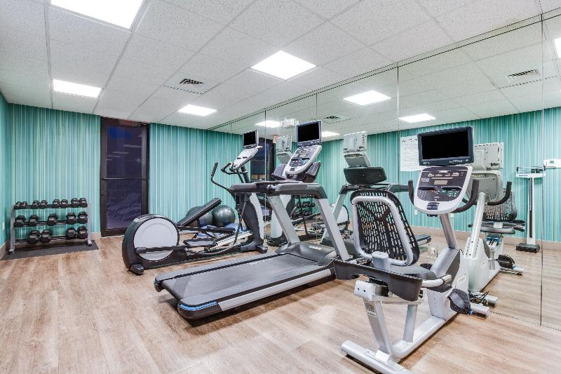 Holiday Inn Express & Suites Clewiston image