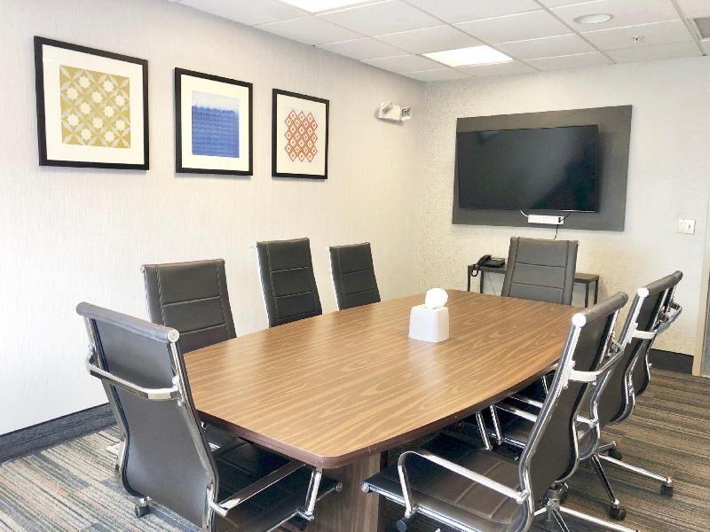Holiday Inn Express & Suites Clewiston image