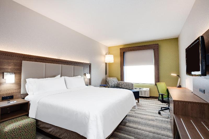 Holiday Inn Express & Suites Clewiston photo 8