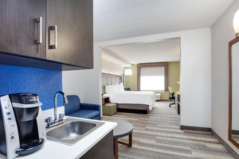 Holiday Inn Express & Suites Clewiston photo 10