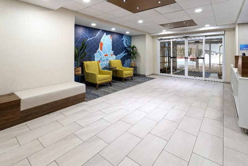 Holiday Inn Express and Suites Freeport Brunswick image