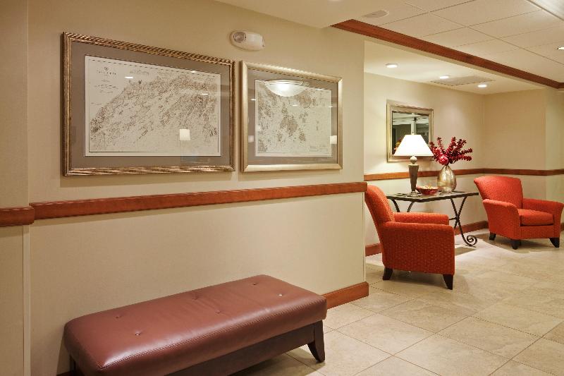 Holiday Inn Express and Suites Freeport Brunswick image