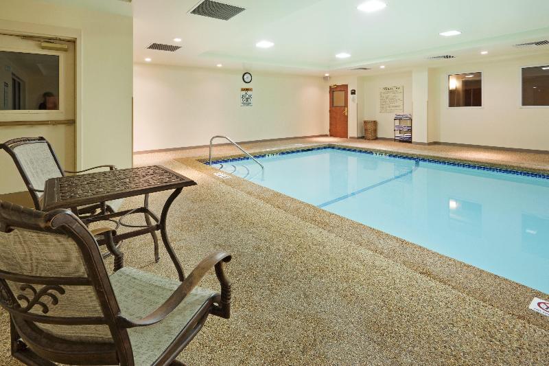Holiday Inn Express and Suites Freeport Brunswick image