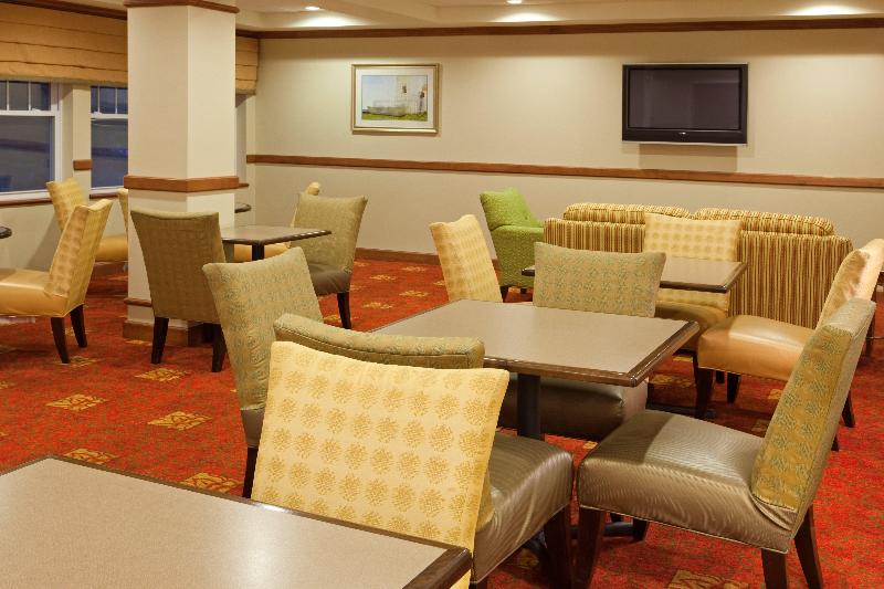 Holiday Inn Express and Suites Freeport Brunswick image
