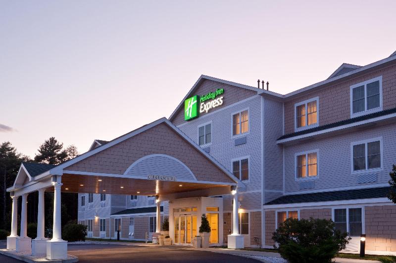 Holiday Inn Express and Suites Freeport Brunswick image