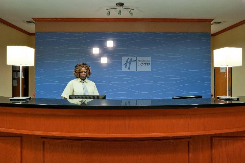Holiday Inn Express & Suites Fairfield-North IHG image