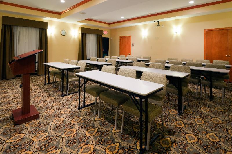 Holiday Inn Express & Suites Fairfield-North IHG image