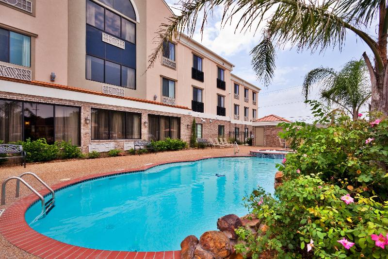 Holiday Inn Express & Suites Fairfield-North IHG image