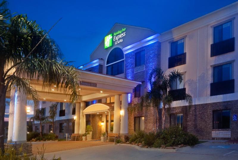 Holiday Inn Express & Suites Fairfield-North IHG image