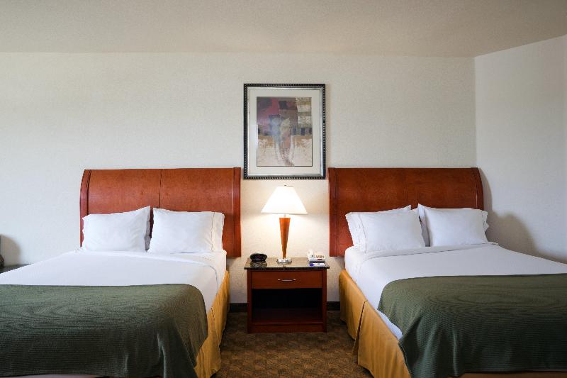 Holiday Inn Express & Suites Fairfield-North IHG image