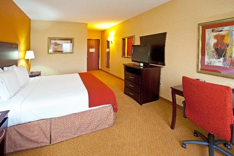 Holiday Inn Express & Suites Franklin By IHG photo 24