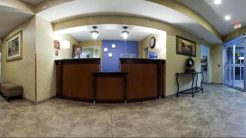 Holiday Inn Express & Suites Pierre-Fort Pierre image