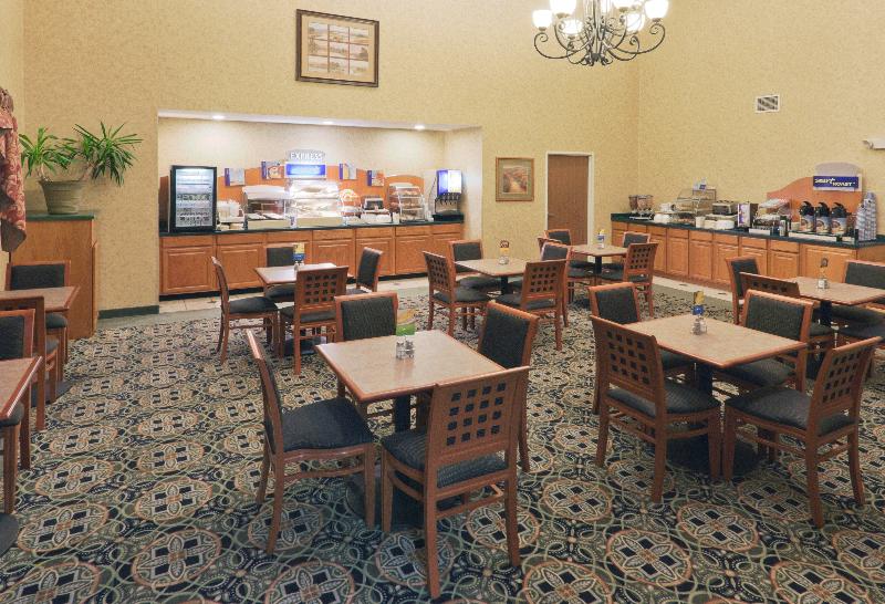 Holiday Inn Express & Suites Pierre-Fort Pierre image