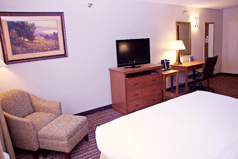 Holiday Inn Express & Suites Pierre-Fort Pierre photo 6