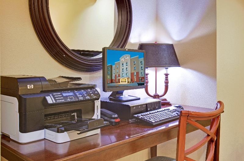 Candlewood Suites Williston image