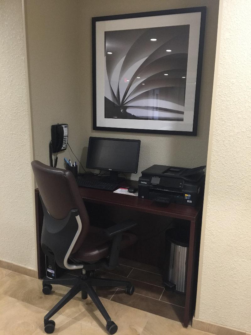 Candlewood Suites Woodward image