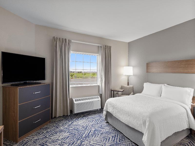 Candlewood Suites Yuma image