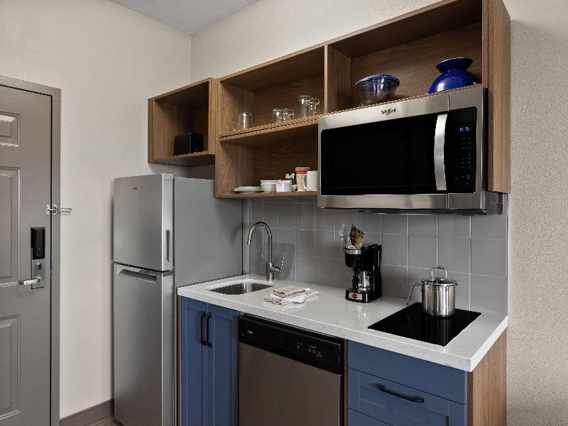 Candlewood Suites Yuma image