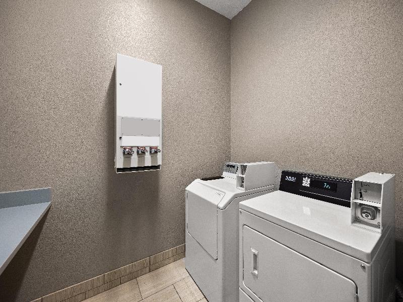 Holiday Inn Express and Suites Limon I 70 EX 359