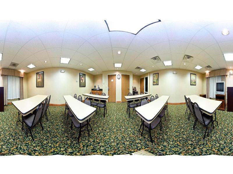 Holiday Inn Express & Suites Logan By IHG image