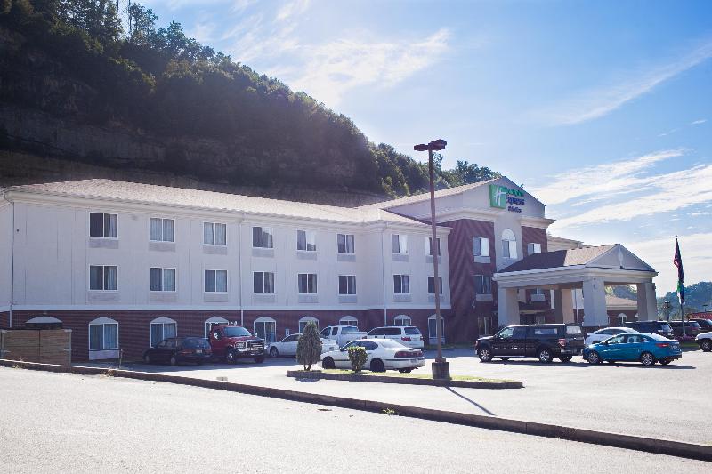 Holiday Inn Express & Suites Logan By IHG image