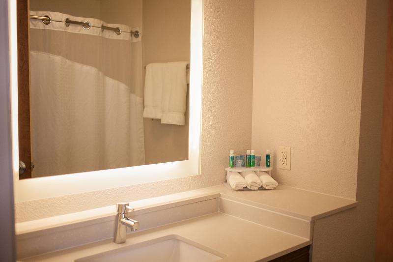 Holiday Inn Express & Suites Logan By IHG image