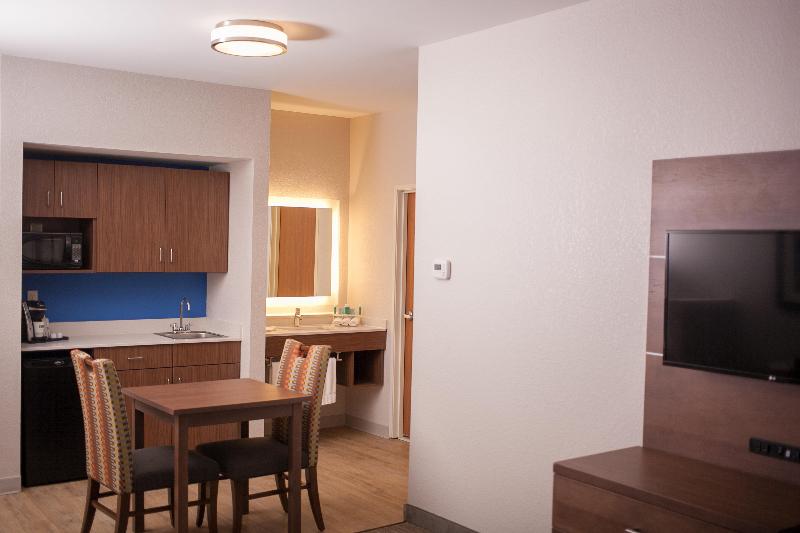Holiday Inn Express & Suites Logan By IHG image
