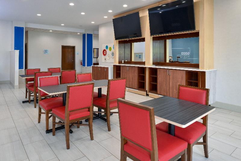 Holiday Inn Express & Suites Pueblo North By IHG image